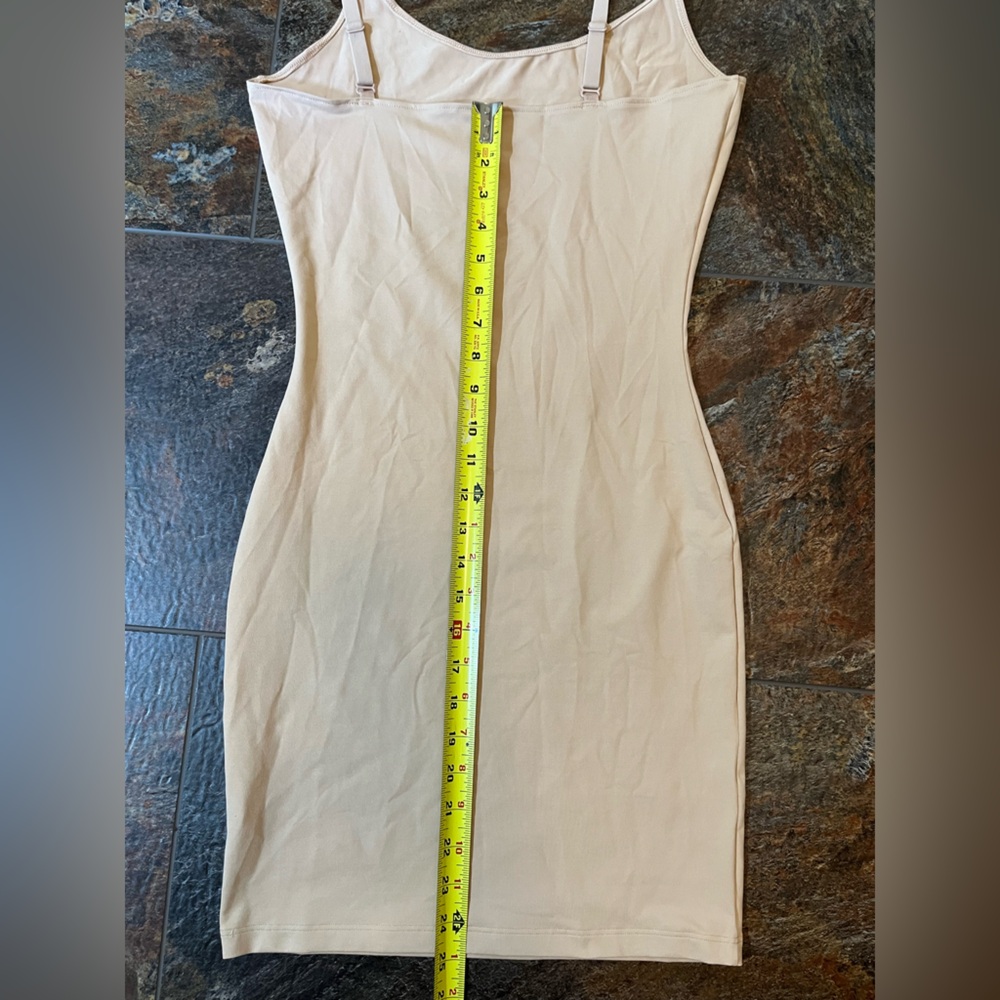 Spanx Socialight light compression slip in soft nude color. Size XL - Picture 12 of 12